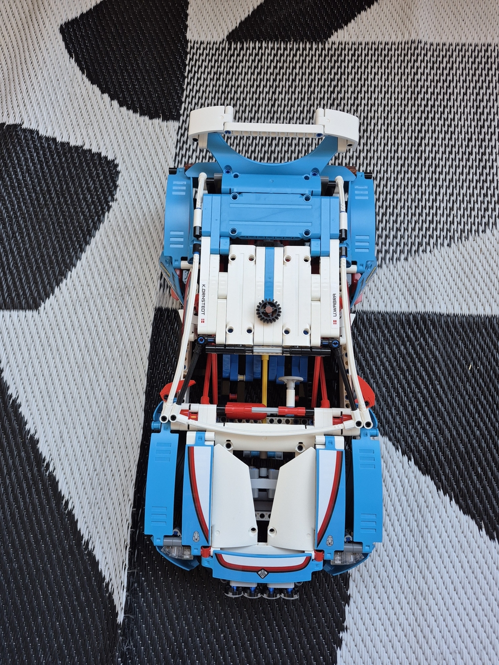 Lego Technic Rally Car - Picture 2 of 9